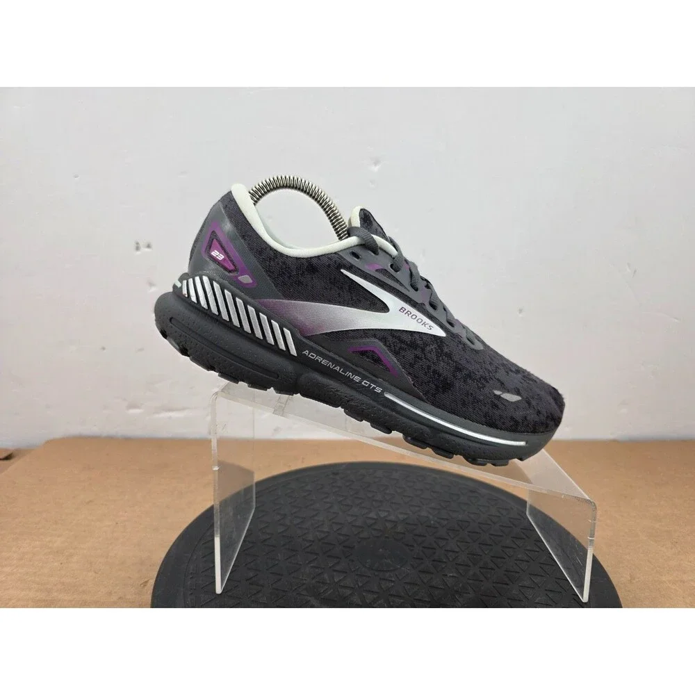 Brooks quick ship